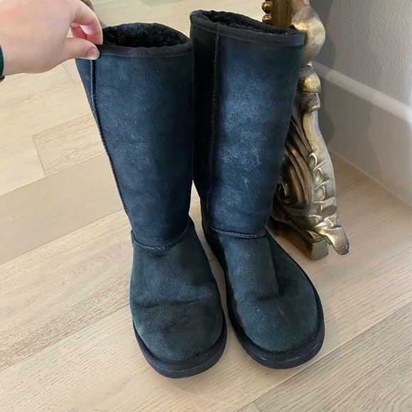 Ugg Classic Tall Boots sz 7 (black) - Picture 7 of 7